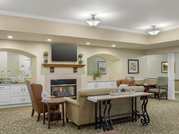 Brookdale Pearland Activity Room